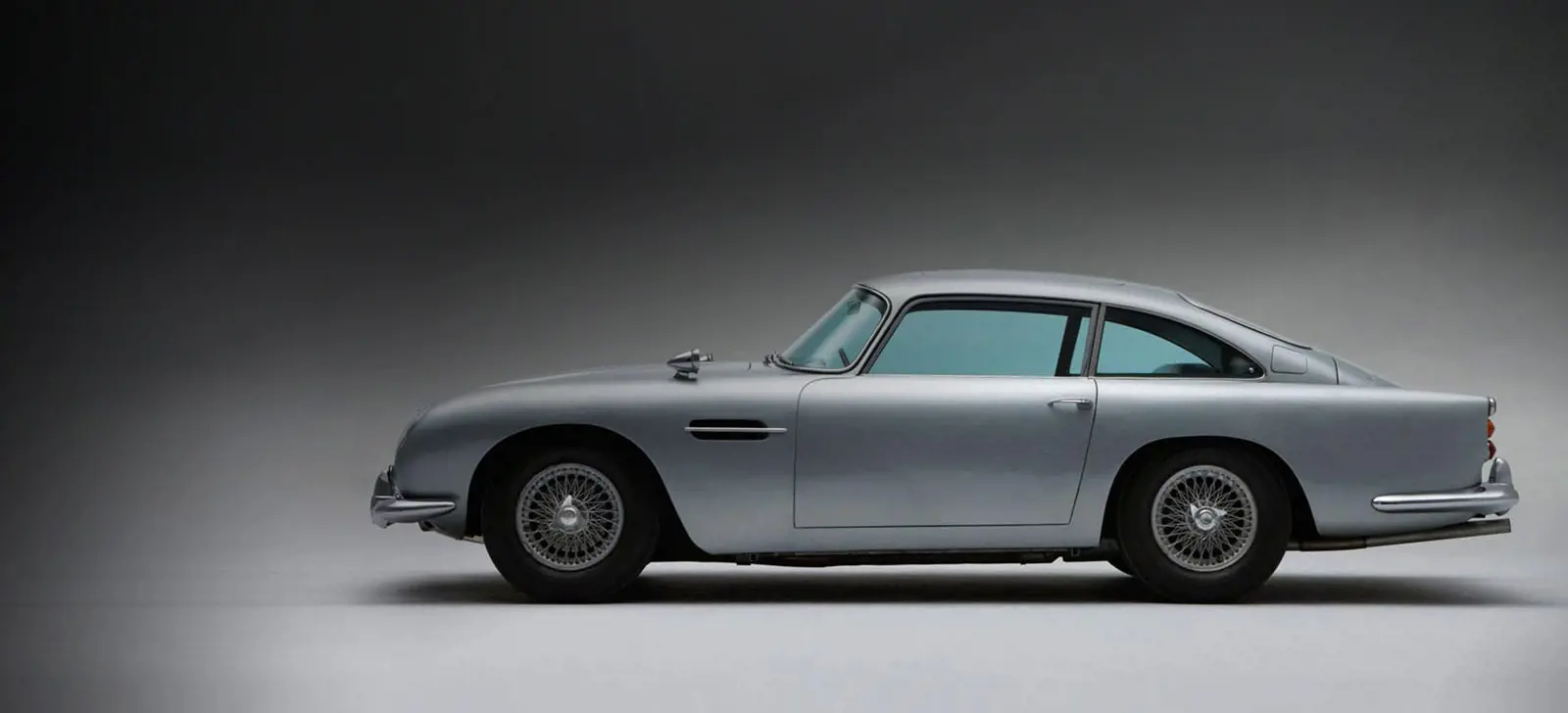 Aston Martin: Icons. Driven.