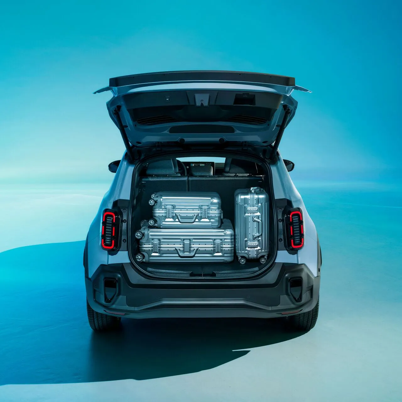 Renault 4 boot shown in official manufacturer photography