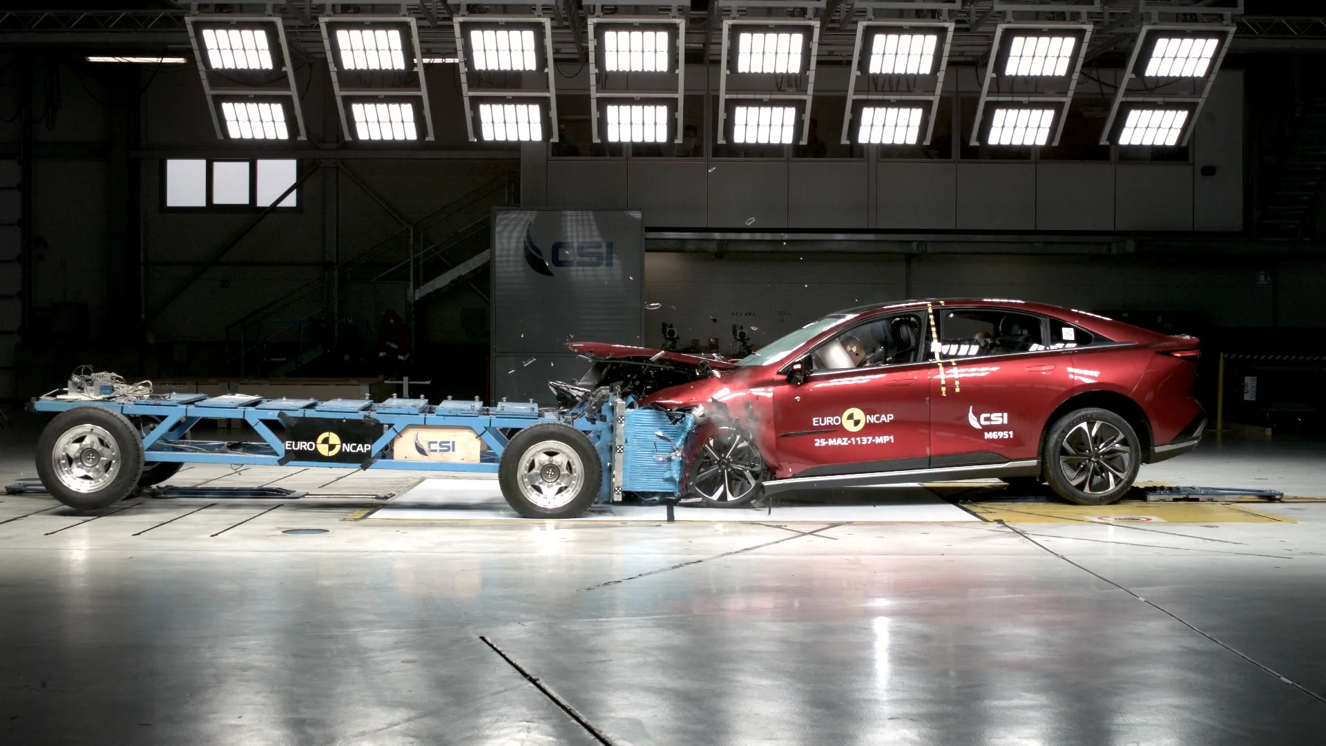 Mazda6e undergoing the Euro NCAP frontal offset crash test