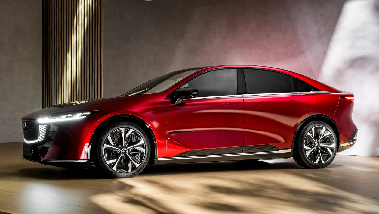 Mazda6e showing coupé-inspired proportions and smooth surfaces
