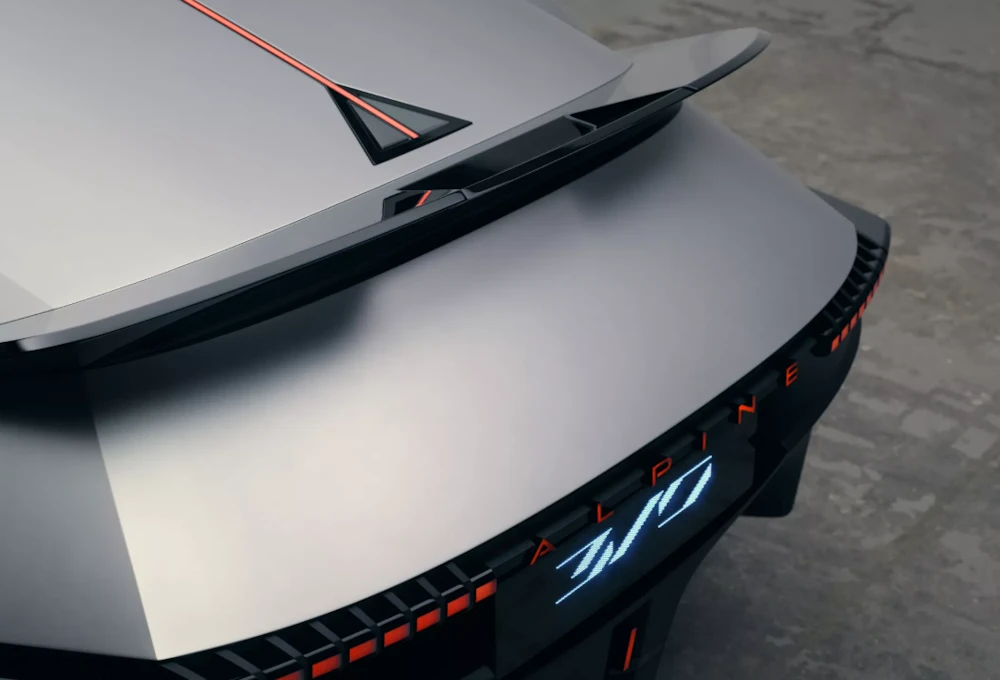 Detail of the split rear wing on Alpine A310 VISION