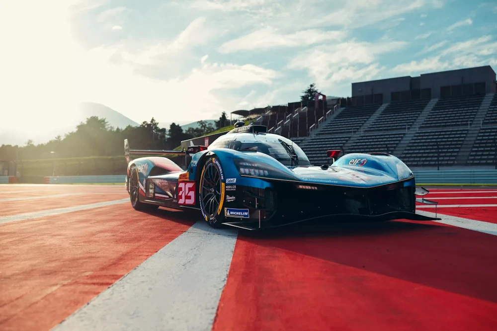 Number 35 Alpine A424 in manufacturer photography from the Fuji race report