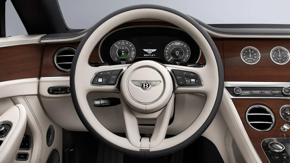 Continental GTC dashboard with Linen and Imperial Blue interior finishes