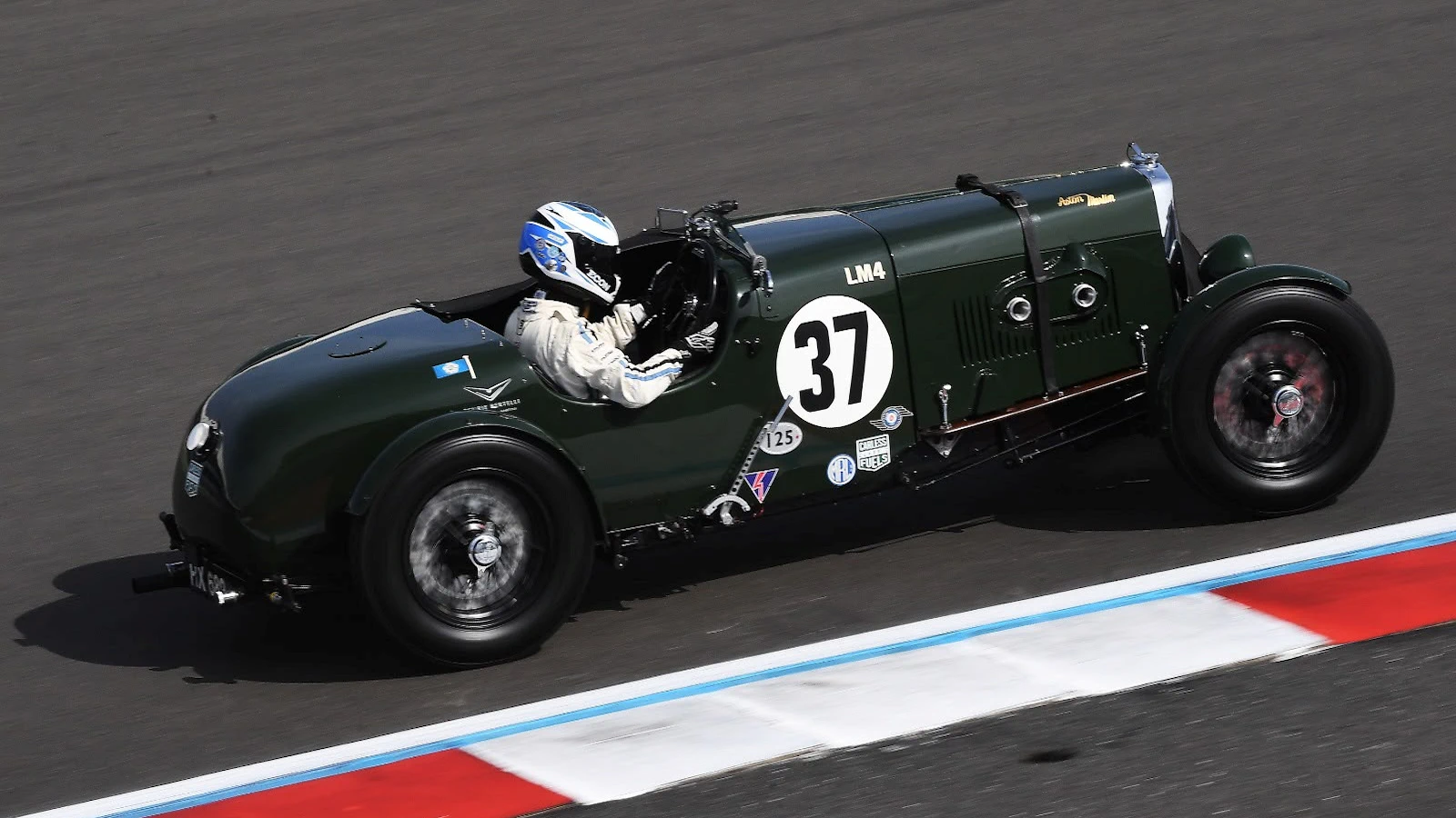 Ten out of ten for Turner in BRDC Classic historic extravaganza