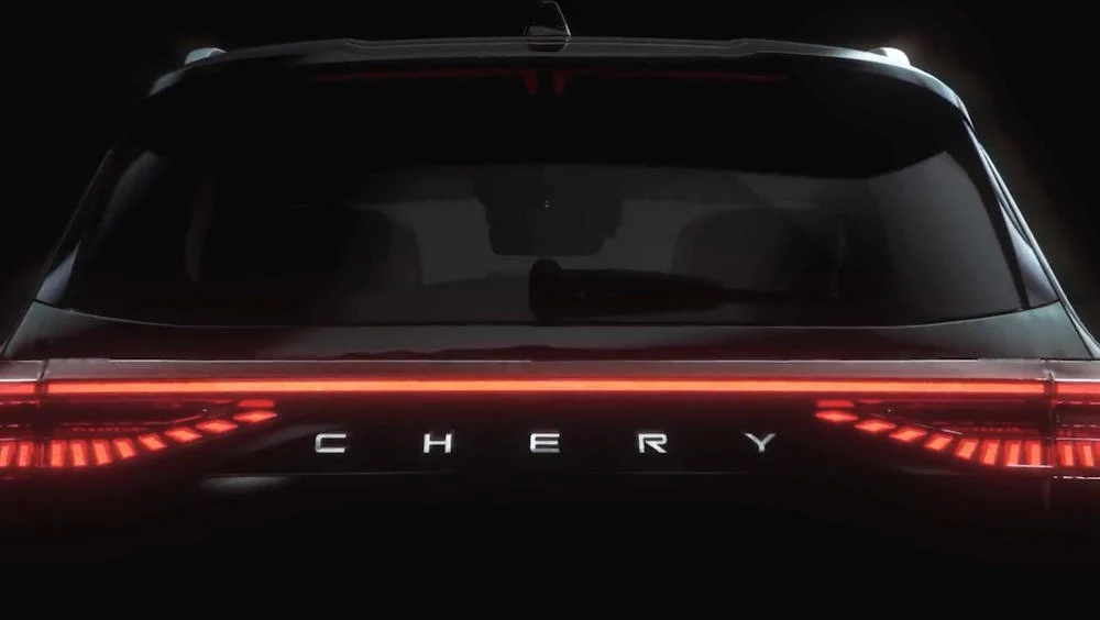 Invicta Chery Barnet image 1