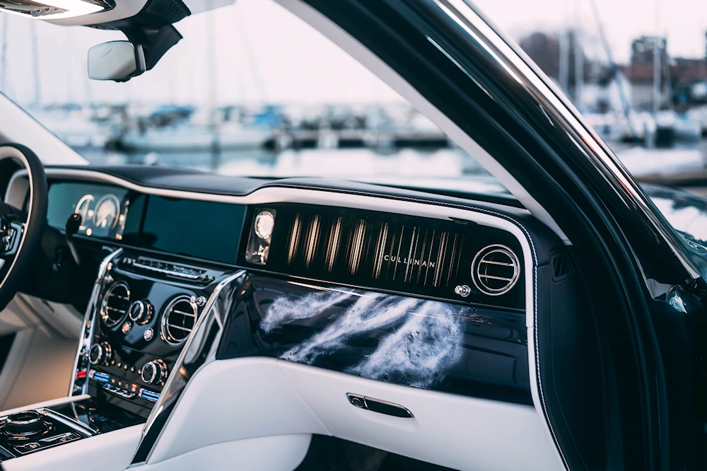Rolls-Royce Cullinan Yachting