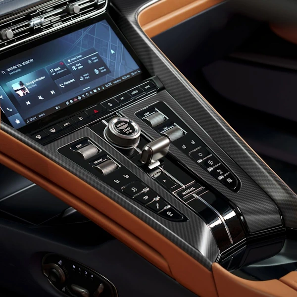 DB12 Centre Console