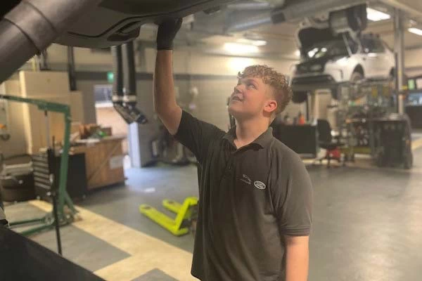 Motorparks Careers - Apprentice Kieran