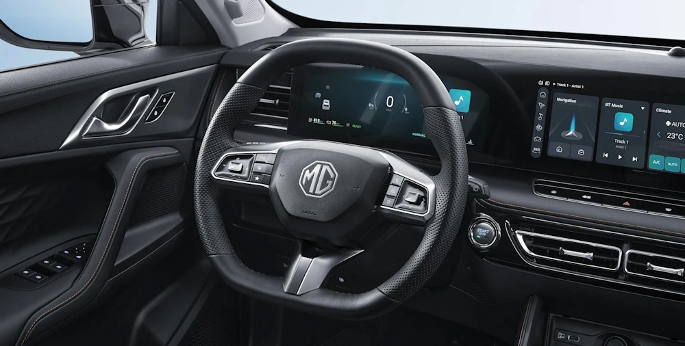 MG HS right-hand-drive dashboard with two digital displays