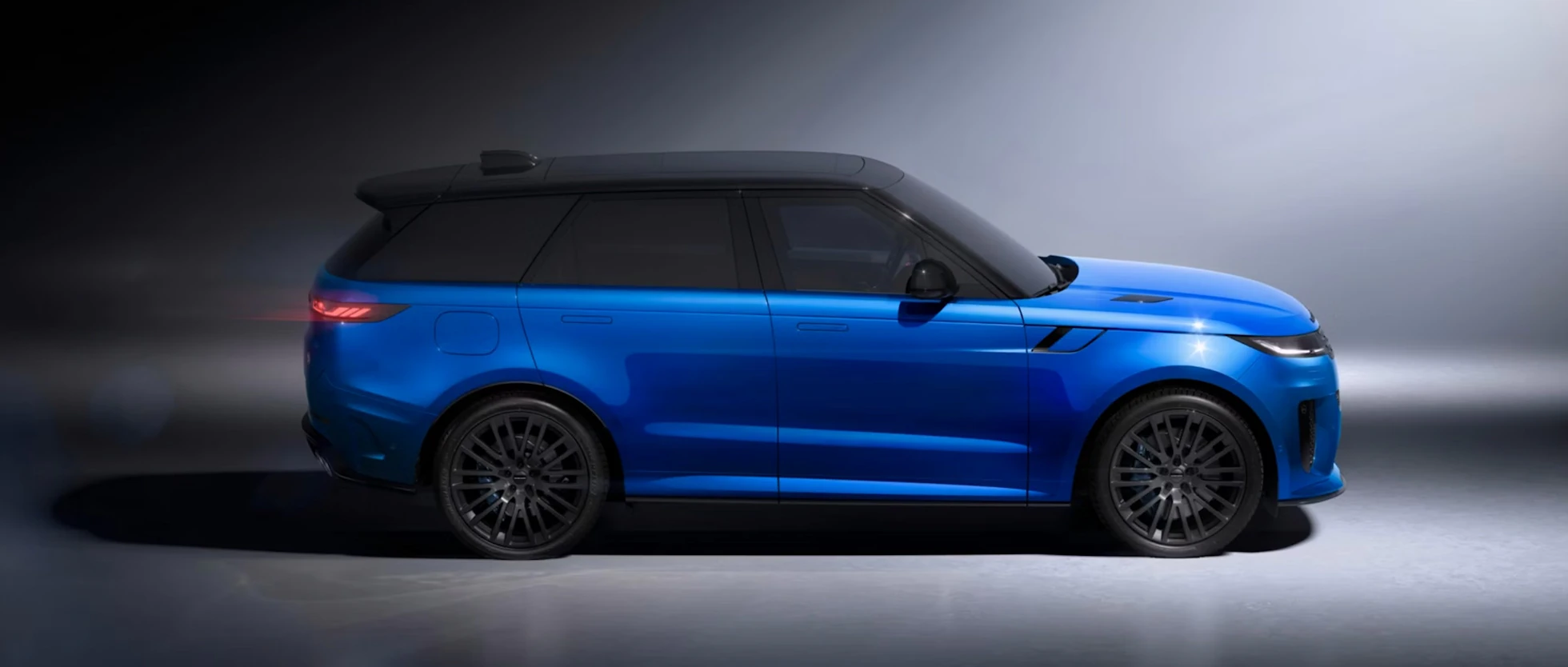 Land Rover Range Rover Sport SV Ultimate Edition Offer