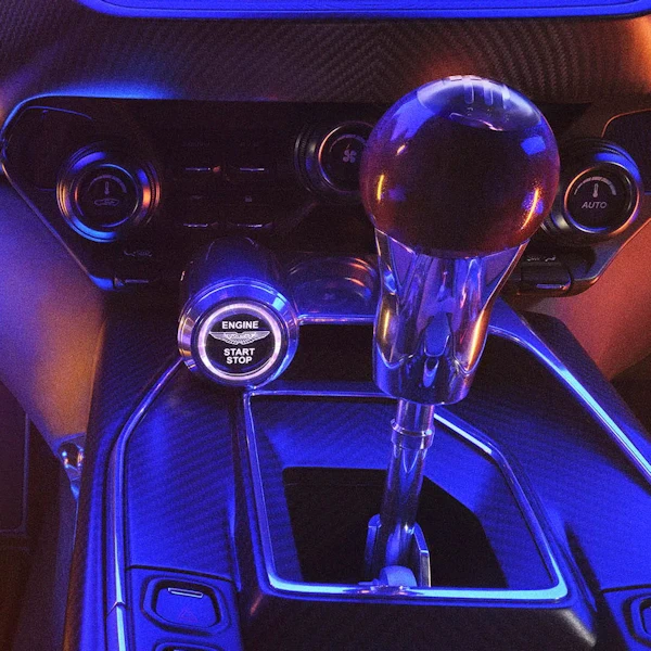 Valour Centre Console